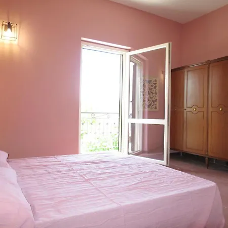 Holiday home Mimmina By Interhome